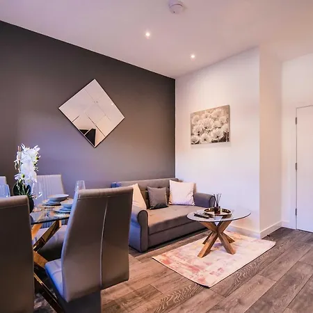 Crescent Apartment
